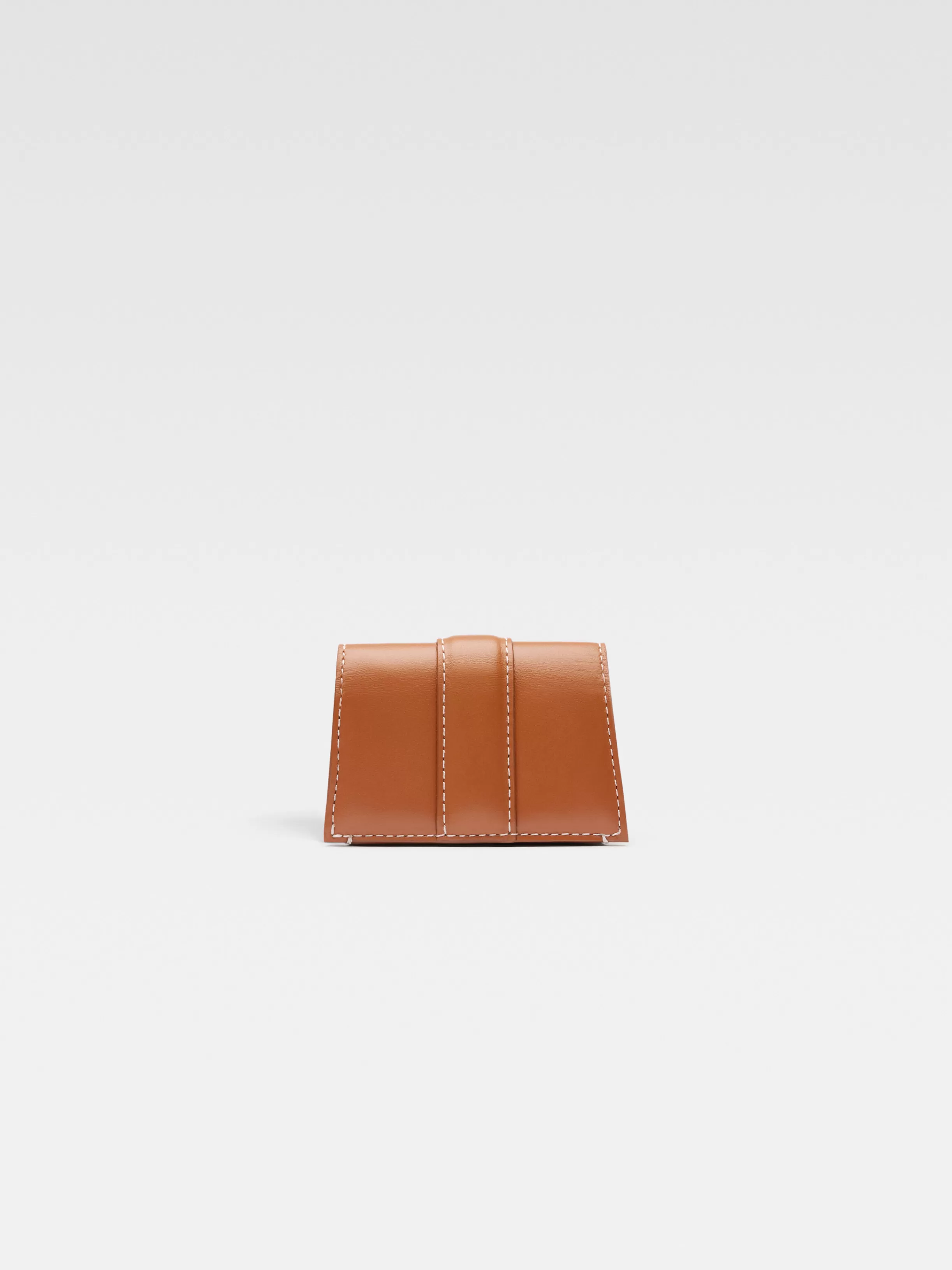 Jacquemus Small Leather Goods | Small Leather Goods*The Bambino flap case Lightbrown