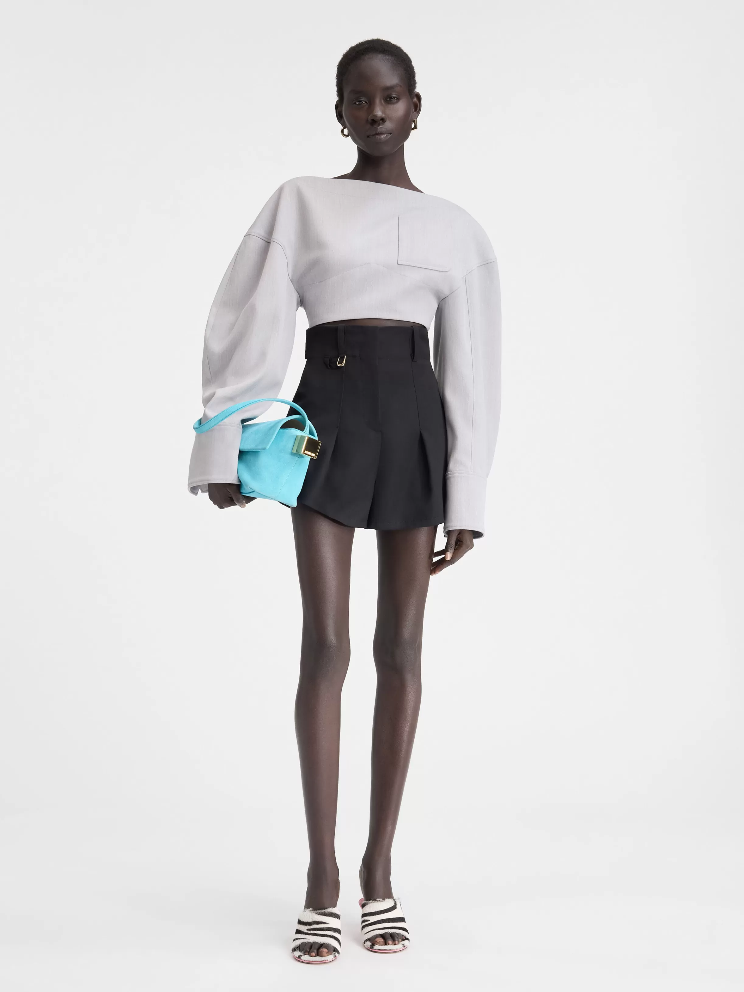 Jacquemus Trousers & Shorts*The Bari shorts Black