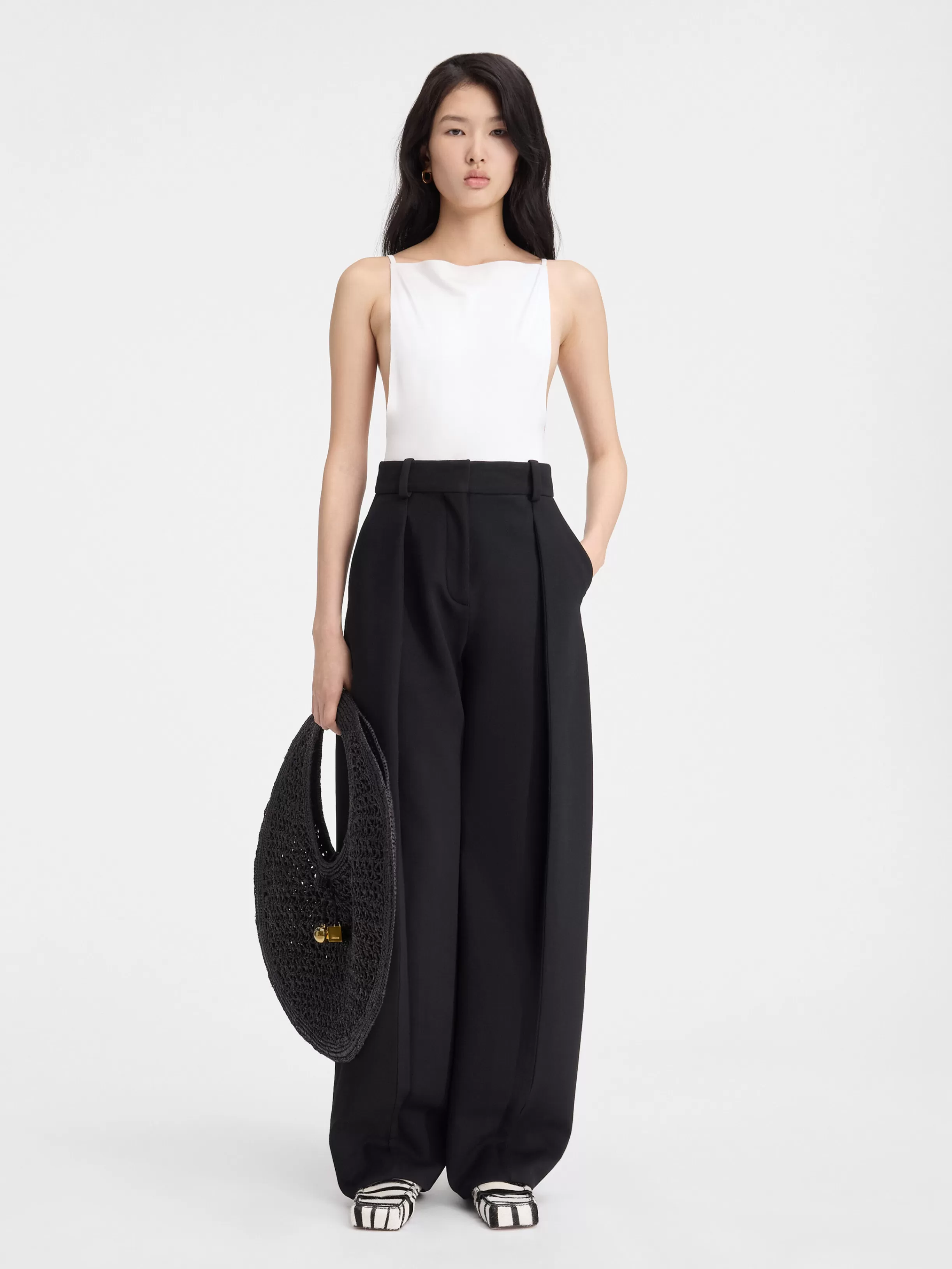 Jacquemus Trousers & Shorts*The Paseo pants Black